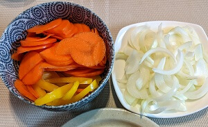 鶏肉と野菜のマリネ煮13